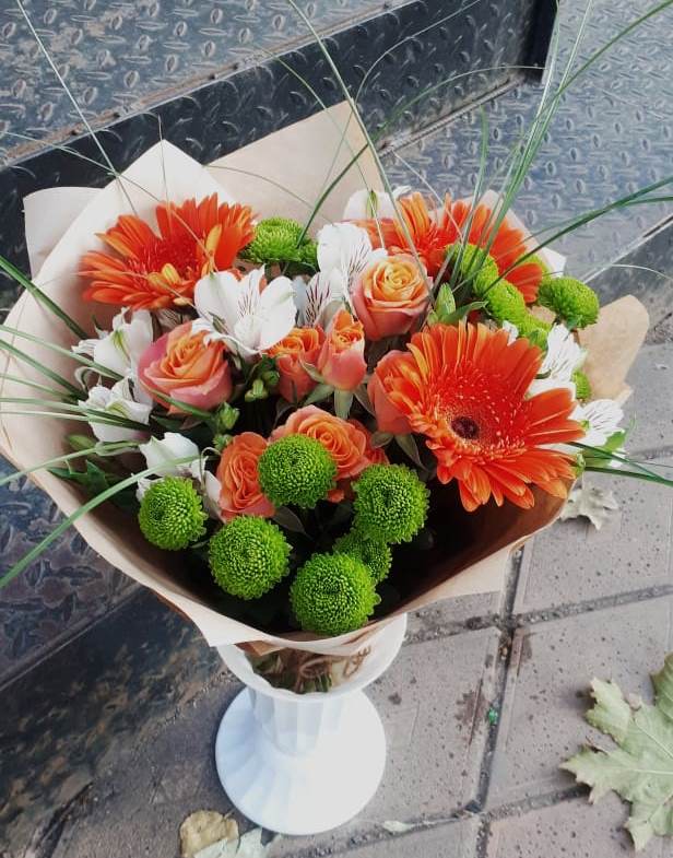 Букет цветов из: Герберы, Хризантемы, Альстромерии и Розы в Орловке