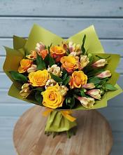 Букет цветов из:  Альстромерии и Розы в Орловке