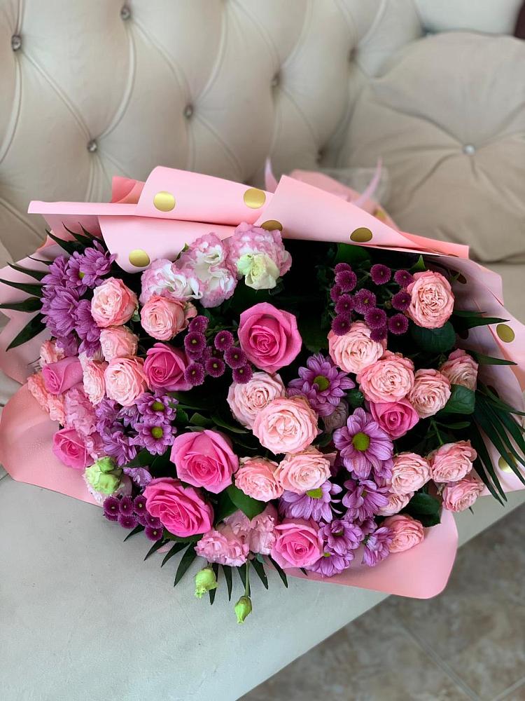 Букет цветов из: Хризантемы, Розы и Лизиантусы в Орловке