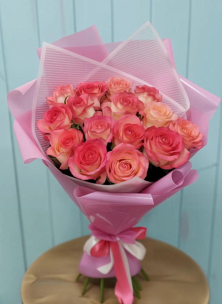 Букет 15 Розовых роз Равель в Орловке