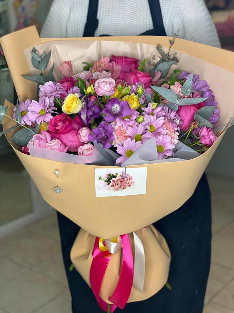 Букет цветов из: Хризантемы, Гвоздики и Альстромерии в Орловке