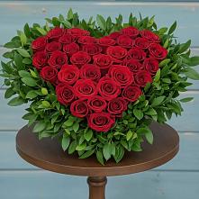 Цветочная композиция из Розы в виде сердца #REPLACE_PRED# Орловке