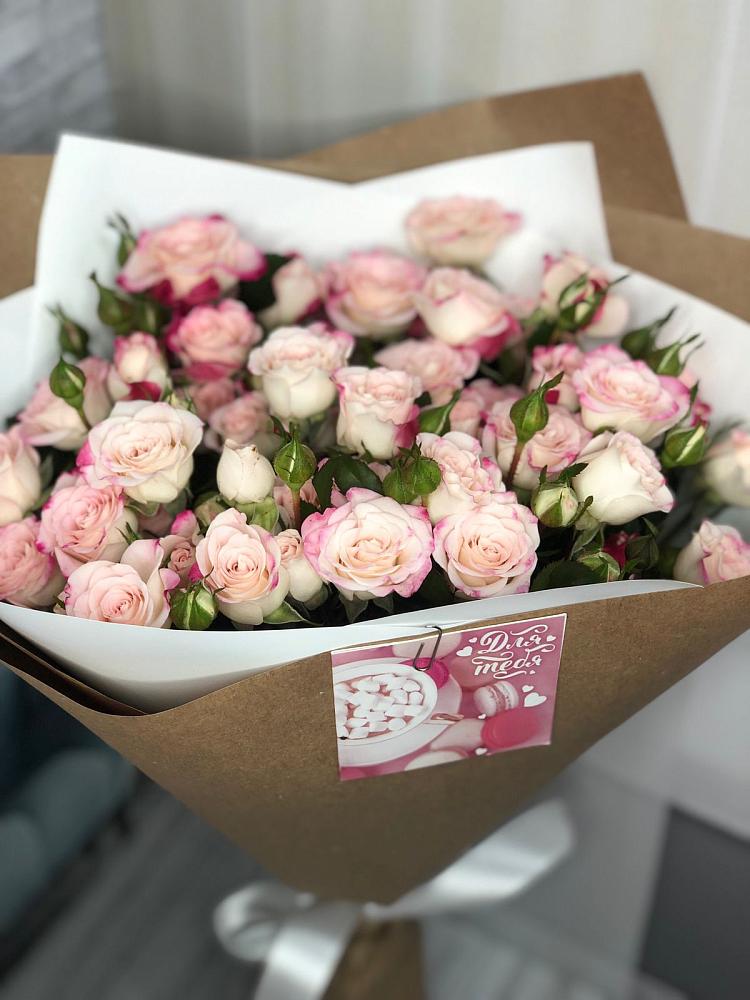 Букет цветов из: Розы в Орловке