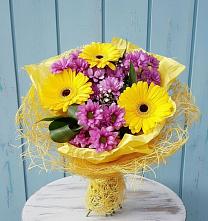 Букет цветов из:  Хризантемы и Герберы в Орловке