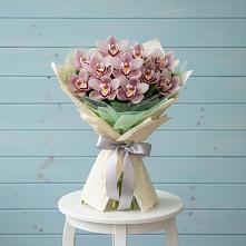 Букет цветов из:  Орхидеи и Розы в Орловке