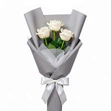 Букет 3 белые розы в Орловке