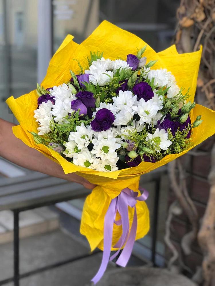 Букет цветов из: Ирисы, Хризантемы и Ромашки в Орловке