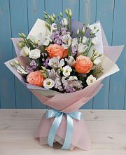 Букет цветов из:  Лизиантусы, Розы, Альстромерии и Гипсофила в Орловке
