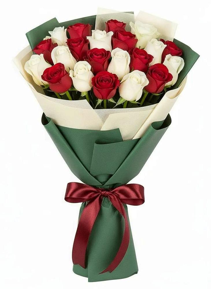 Букет Микс из красных и белых роз в Орловке