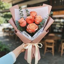 Букет цветов из:  Розы в Орловке