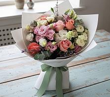 Букет цветов из:  Розы, Лизиантусы и Гвоздики в Орловке