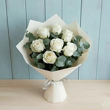 Букет Белые розы в Эвкалипте в Орловке