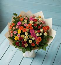 Букет Микс из разноцветных кустовых роз в Орловке